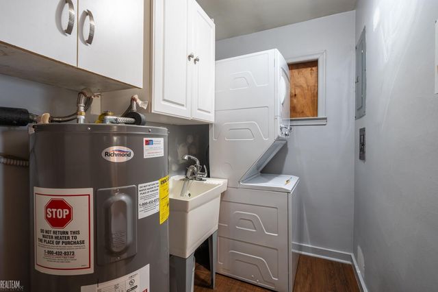 39151 Wanda Avenue, Sterling Heights, MI 48313