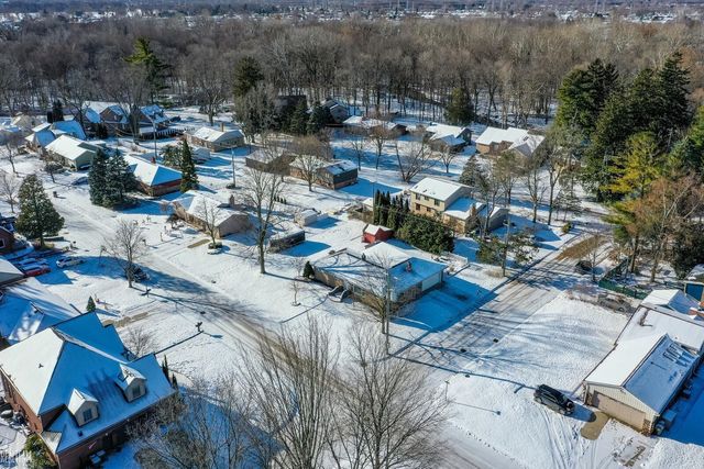 39151 Wanda Avenue, Sterling Heights, MI 48313