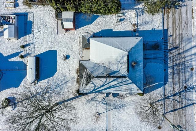 39151 Wanda Avenue, Sterling Heights, MI 48313