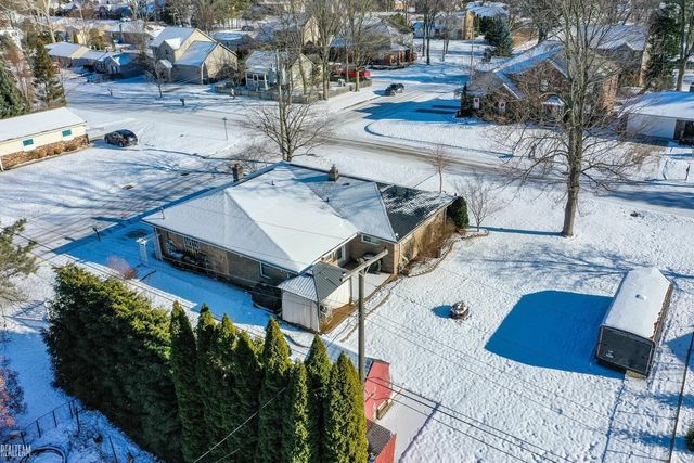 39151 Wanda Avenue, Sterling Heights, MI 48313