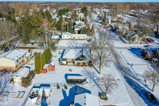 39151 Wanda Avenue, Sterling Heights, MI 48313