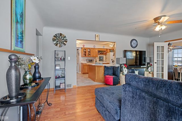 39151 Wanda Avenue, Sterling Heights, MI 48313