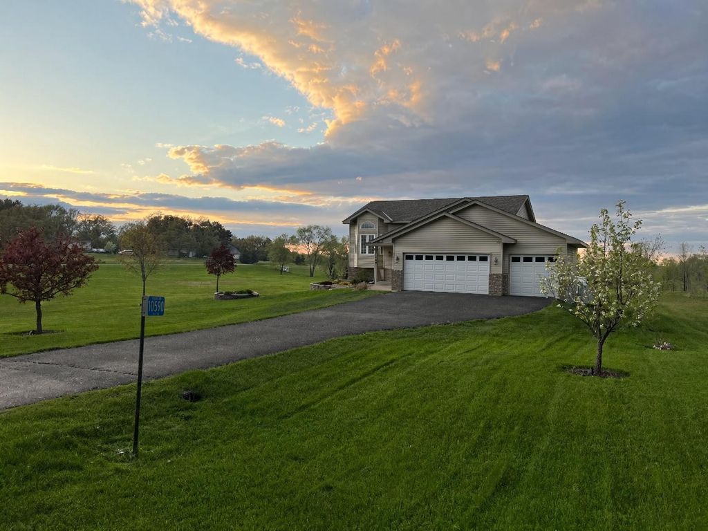 10590 257th Avenue NW, Zimmerman, MN 55398 — exterior
