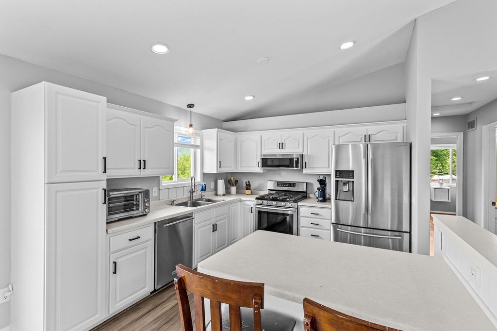 10590 257th Avenue NW, Zimmerman, MN 55398 — photo 2