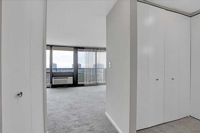 2901 S Michigan Avenue 1301, Chicago, IL 60616