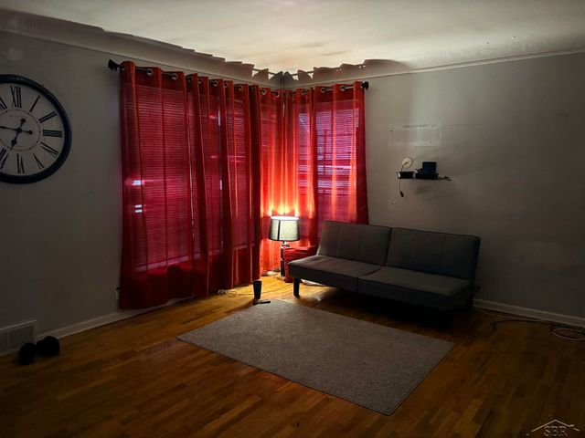 4807 Birchcrest Drive, Flint, MI 48504