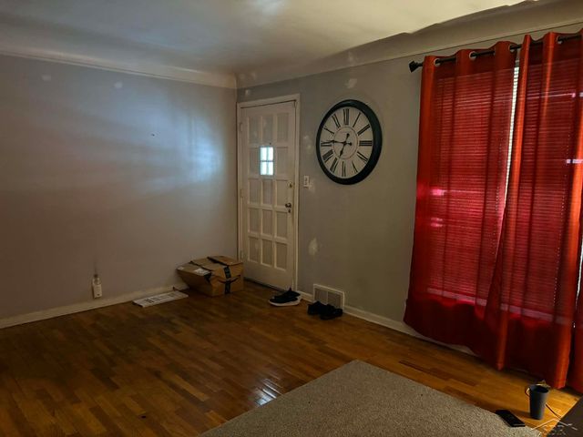 4807 Birchcrest Drive, Flint, MI 48504