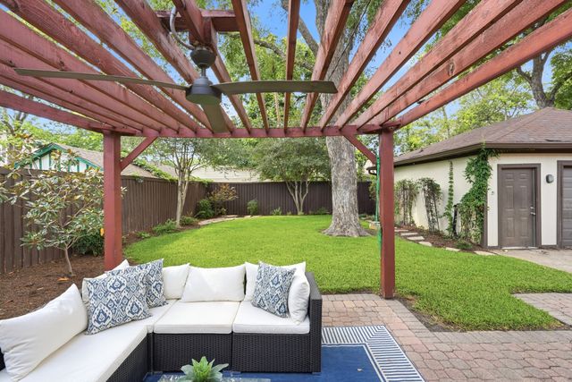 5535 McCommas Boulevard, Dallas, TX 75206