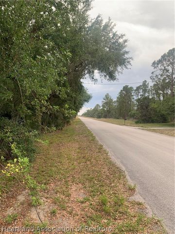 615 Wildflower Street, Lake Placid, FL 33852