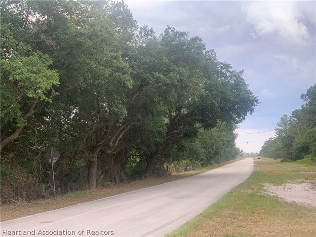 615 Wildflower Street, Lake Placid, FL 33852