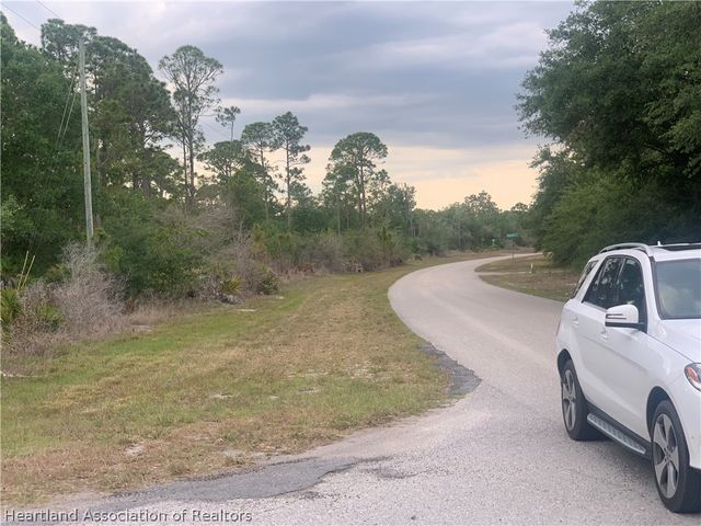 615 Wildflower Street, Lake Placid, FL 33852