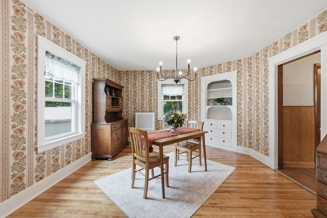 11 Wildrose Avenue, Worcester, MA 01602