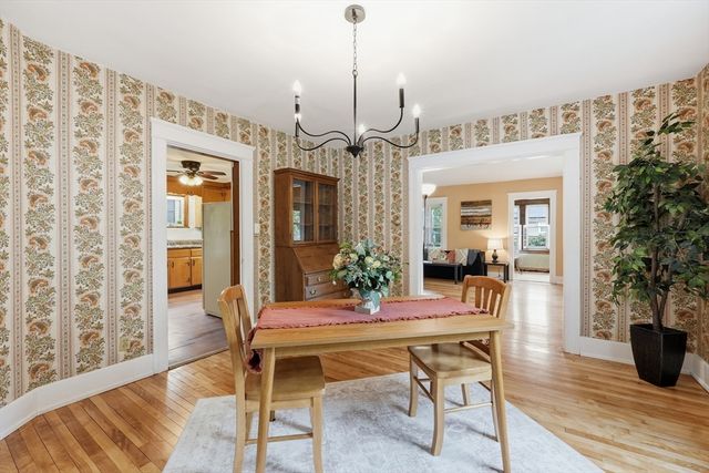 11 Wildrose Avenue, Worcester, MA 01602