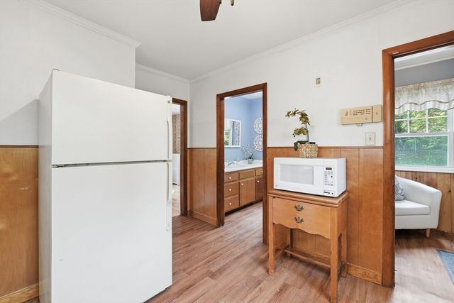11 Wildrose Avenue, Worcester, MA 01602