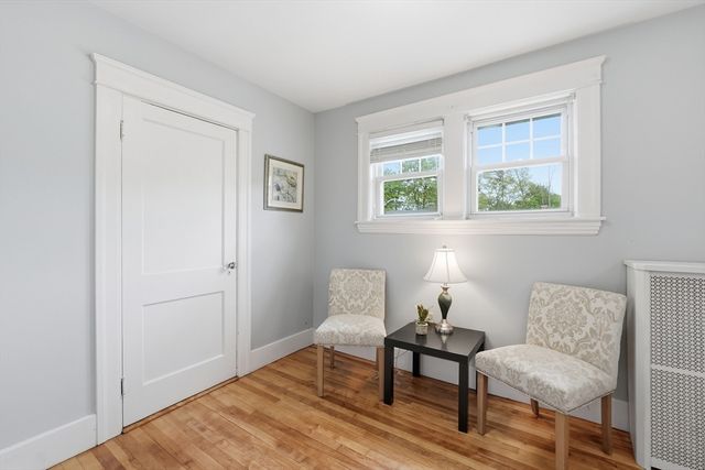 11 Wildrose Avenue, Worcester, MA 01602