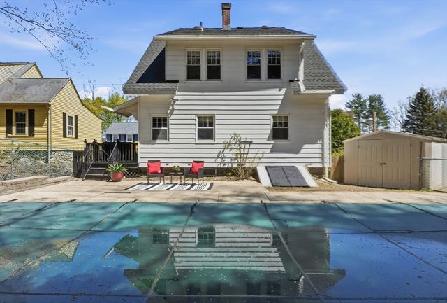 11 Wildrose Avenue, Worcester, MA 01602