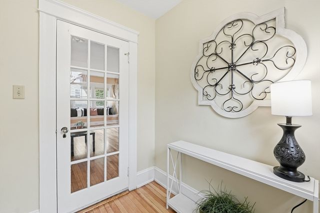 11 Wildrose Avenue, Worcester, MA 01602