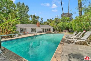 5604 Valley Circle Boulevard, Woodland Hills, CA 91367