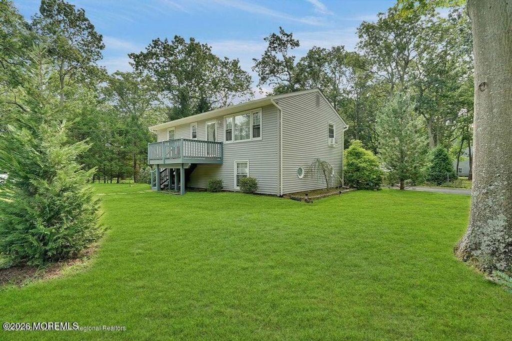 252 Clearstream Road, Jackson, NJ 08527