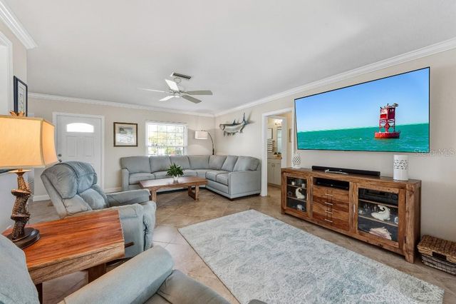 529 67TH STREET, Holmes Beach, FL 34217