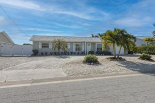 529 67TH STREET, Holmes Beach, FL 34217