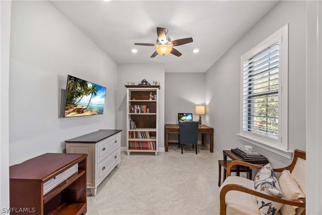 7658 Jacaranda LN, Naples, FL 34114