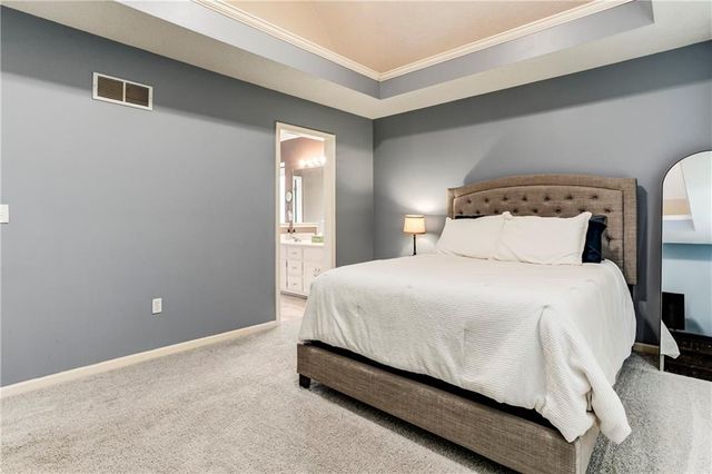 21513 W 52nd Street, Shawnee, KS 66226
