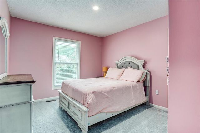 21513 W 52nd Street, Shawnee, KS 66226