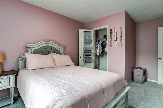 21513 W 52nd Street, Shawnee, KS 66226