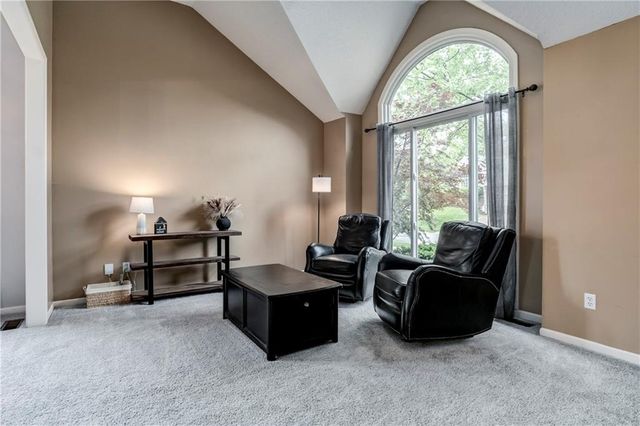 21513 W 52nd Street, Shawnee, KS 66226