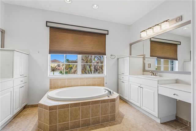 1120 Amethyst Drive SW, Vero Beach, FL 32968