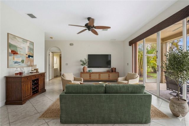 1120 Amethyst Drive SW, Vero Beach, FL 32968