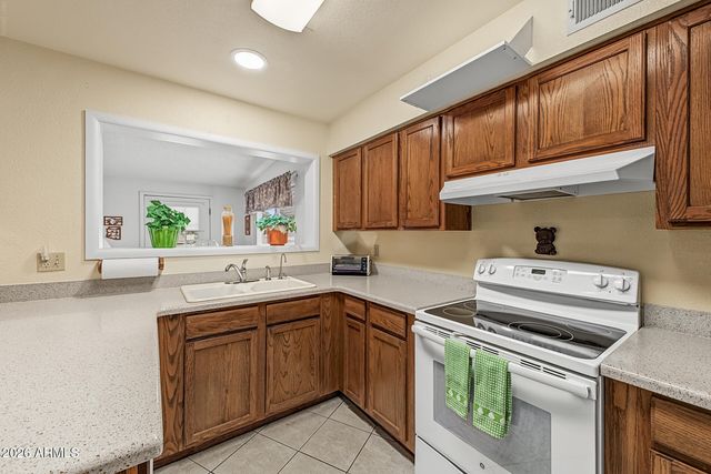 7962 E FLORENCE Avenue, Mesa, AZ 85208