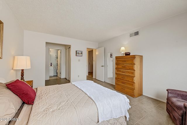 7962 E FLORENCE Avenue, Mesa, AZ 85208