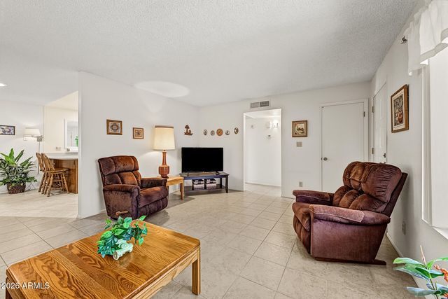 7962 E FLORENCE Avenue, Mesa, AZ 85208
