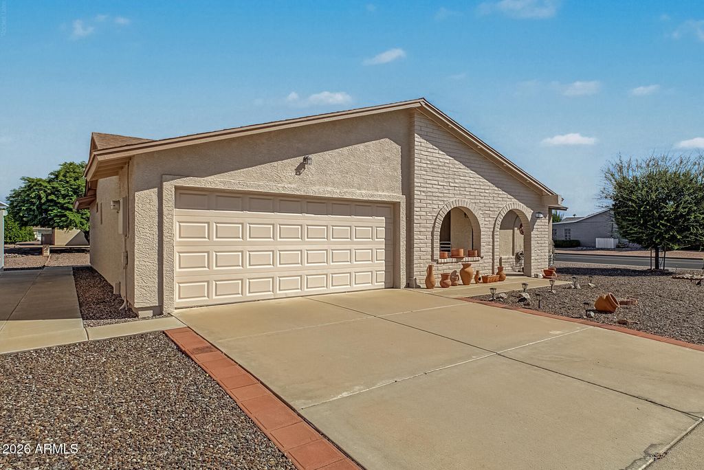 7962 E FLORENCE Avenue, Mesa, AZ 85208 — photo 2