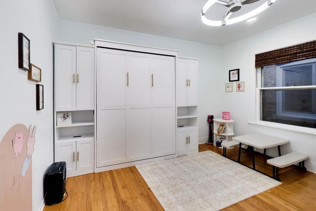 6217 W Grace Street, Chicago, IL 60634