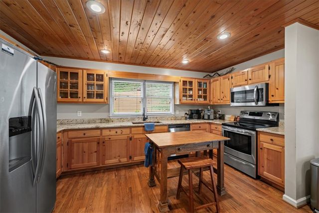 255 Horseshoe Bend Drive, Westminster, SC 29693