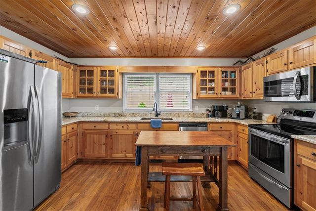 255 Horseshoe Bend Drive, Westminster, SC 29693