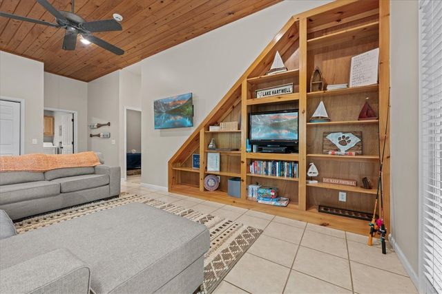 255 Horseshoe Bend Drive, Westminster, SC 29693