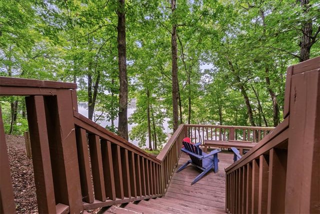 255 Horseshoe Bend Drive, Westminster, SC 29693