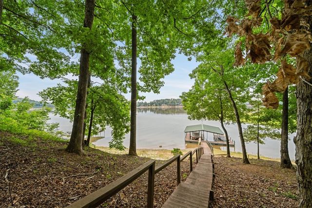255 Horseshoe Bend Drive, Westminster, SC 29693