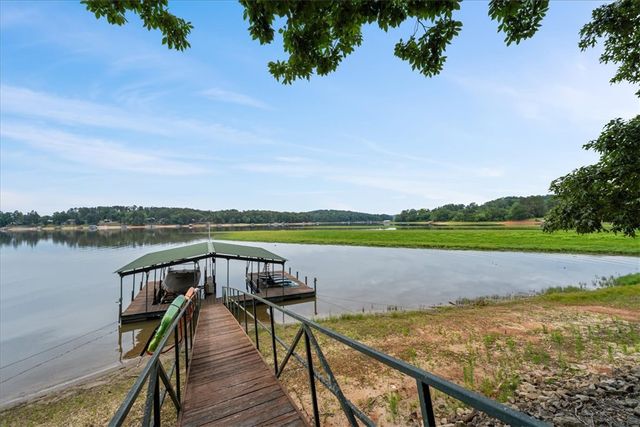 255 Horseshoe Bend Drive, Westminster, SC 29693