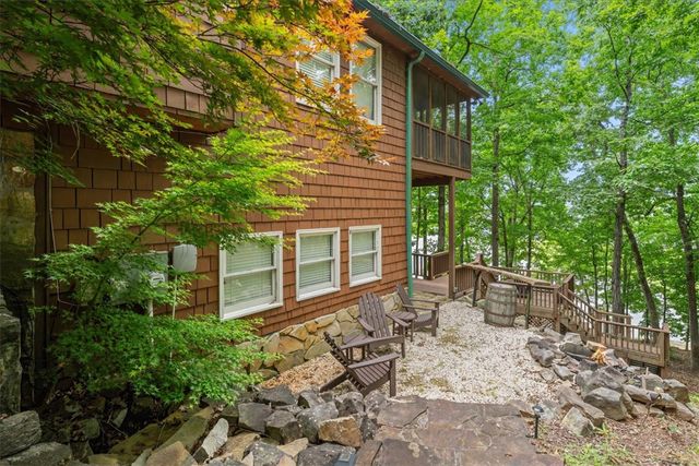 255 Horseshoe Bend Drive, Westminster, SC 29693