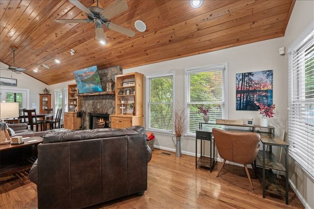 255 Horseshoe Bend Drive, Westminster, SC 29693