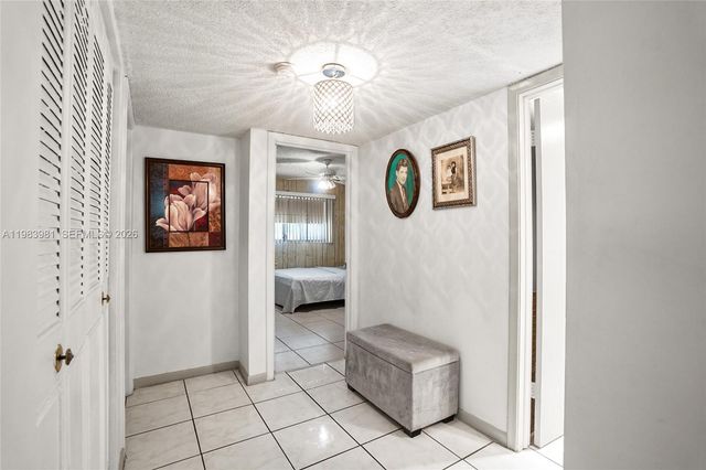 4851 NW 21st St 107, Lauderhill, FL 33313