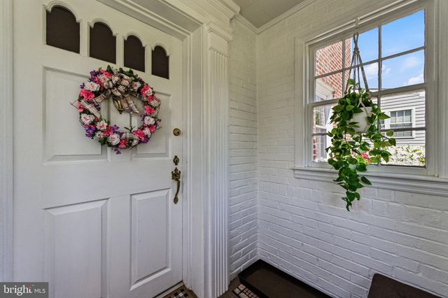314 WALNUT HILL LN, Havertown, PA 19083