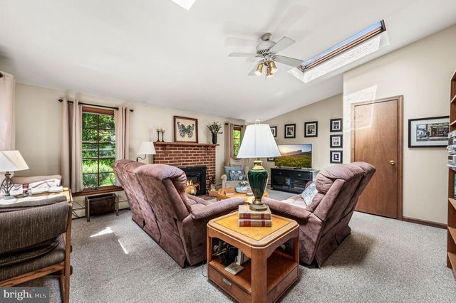 314 WALNUT HILL LN, Havertown, PA 19083