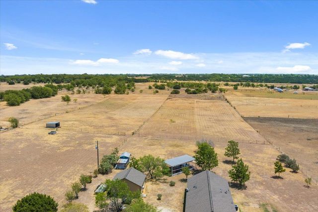 1325 County Road 269, Oglesby, TX 76561