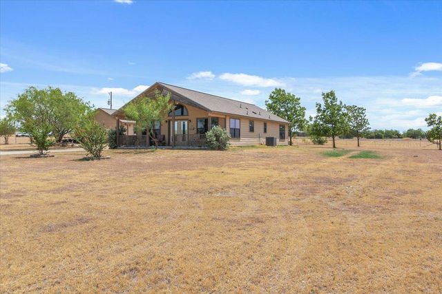 1325 County Road 269, Oglesby, TX 76561
